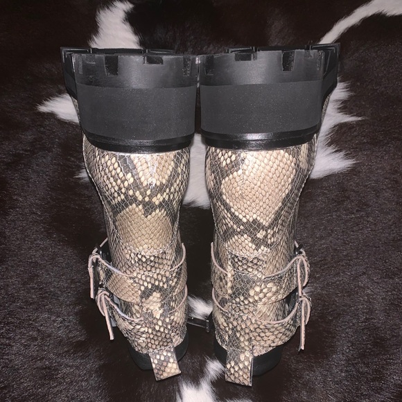 DOLCE VITA BOOTS - Picture 5 of 6